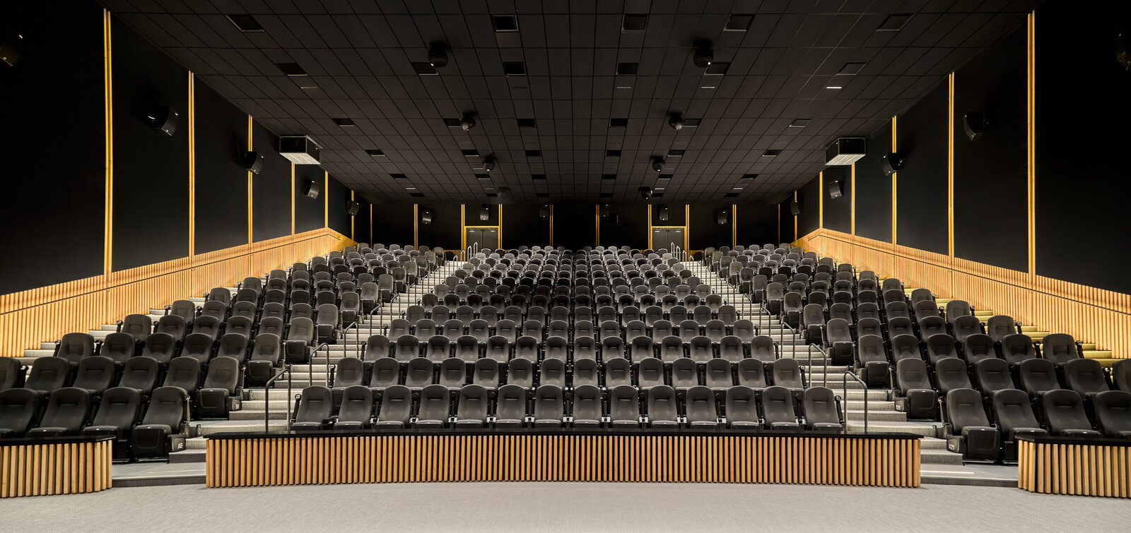 這是一種減震減噪易清潔的地板